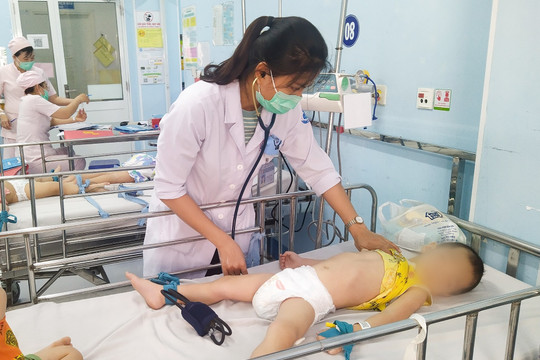 Bệnh tay chân miệng tăng nhanh, TP Hồ Chí Minh xây dựng 3 kịch bản ứng phó