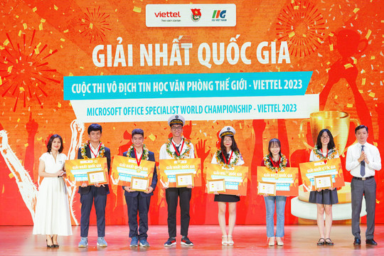 4 thí sinh Hà Nội đoạt giải Nhất cuộc thi tin học văn phòng và thiết kế đồ họa thế giới