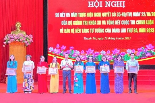 Thanh Trì khen thưởng nhiều tập thể, cá nhân tham gia cuộc thi bảo vệ nền tảng tư tưởng của Đảng