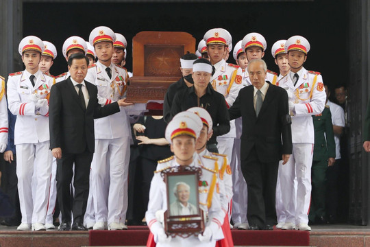 Nguyên Phó Thủ tướng Vũ Khoan an nghỉ tại Nghĩa trang Mai Dịch