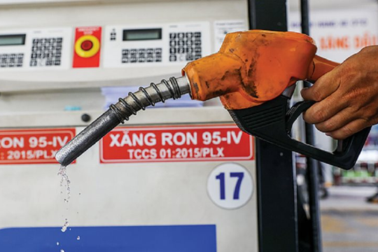 Điều chỉnh giá xăng dầu lùi ngày 3-7, dự kiến giảm nhẹ