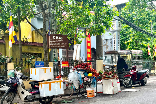 Quận Bắc Từ Liêm: Mất trật tự đô thị tại đường Cổ Nhuế