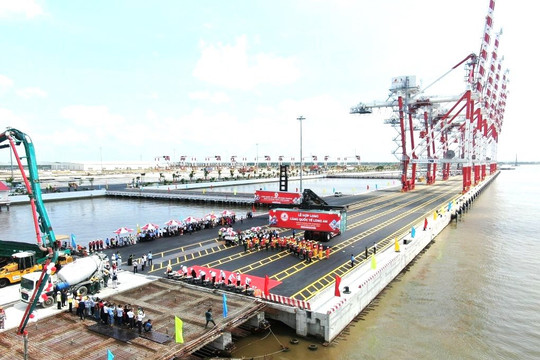 Cảng quốc tế Long An: “Cửa ngõ” đưa hàng hóa Đồng bằng sông Cửu Long ra thế giới