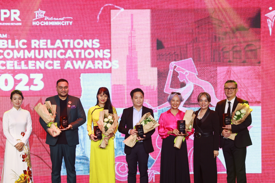 VNPR AWARDS 2023 vinh danh những người làm quan hệ công chúng, truyền thông xuất sắc