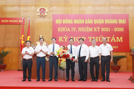 Đồng chí Võ Xuân Trọng giữ chức Phó Chủ tịch UBND quận Hoàng Mai
