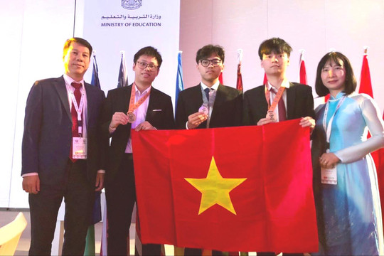Cả 3 học sinh Việt Nam đều giành huy chương tại Olympic sinh học quốc tế