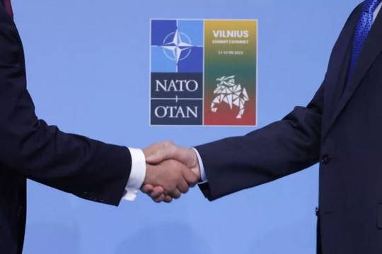 Nga cảnh báo đáp trả các thành viên mới của NATO