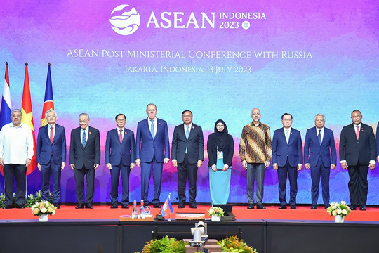 Việt Nam đề nghị các đối tác cam kết ủng hộ vai trò trung tâm của ASEAN