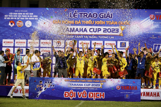 U13 Sông Lam Nghệ An lên ngôi vô địch Giải bóng đá U13 toàn quốc 2023