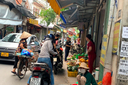 Phường Yên Nghĩa (quận Hà Đông): Ngõ phố biến thành chợ “cóc”