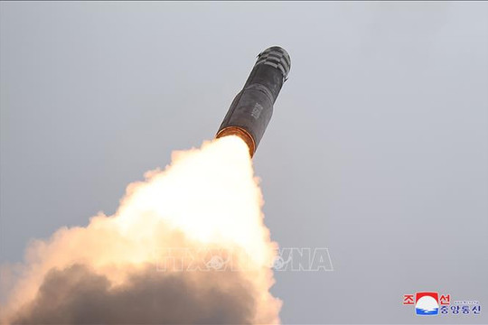 Triều Tiên phóng tên lửa đạn đạo về vùng biển phía Đông
