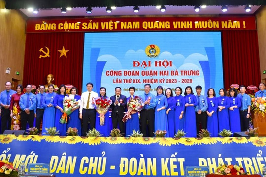 Bà Nguyễn Thị Kim Dung tái đắc cử Chủ tịch Liên đoàn Lao động quận Hai Bà Trưng