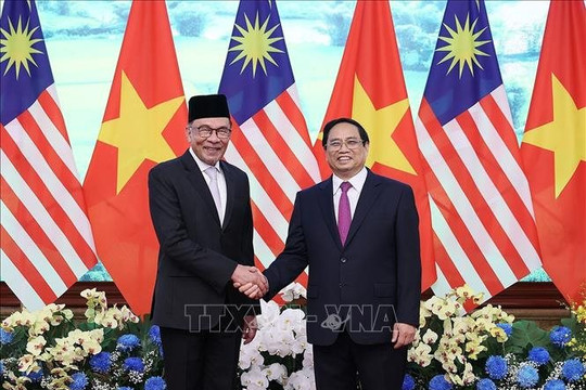 Thủ tướng Phạm Minh Chính hội đàm với Thủ tướng Malaysia Anwar Ibrahim