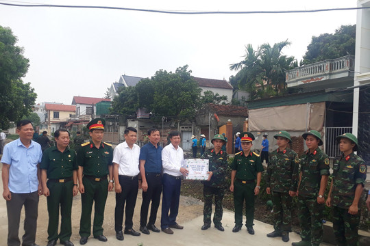 Hơn 300 cán bộ, chiến sĩ các đơn vị quân đội làm công tác dân vận tại huyện Quốc Oai