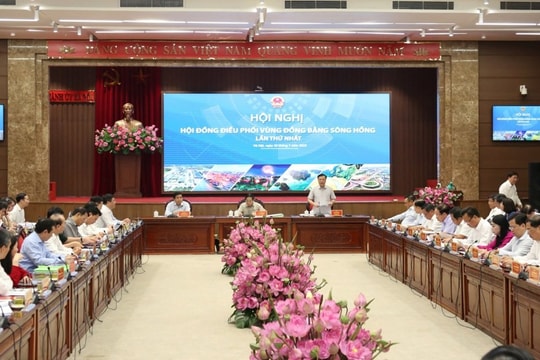 Bí thư Thành ủy Đinh Tiến Dũng: Tăng hợp tác, liên kết toàn diện để phát triển vùng đồng bằng sông Hồng