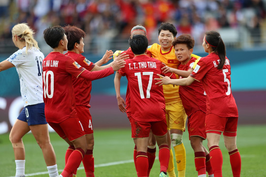 Thủ môn Kim Thanh chia sẻ về pha cản phá quả penalty của thủ quân đội tuyển Mỹ