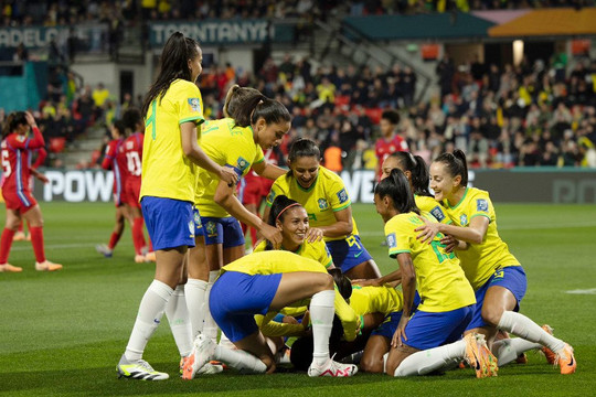 Thắng dễ Panama, đội tuyển nữ Brazil tạm vươn lên đầu bảng F