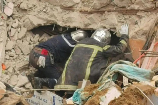 Số nạn nhân thiệt mạng trong vụ sập nhà ở Cameroon tăng lên 37 người