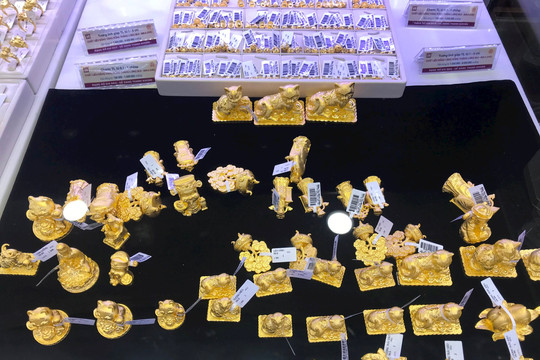 Giá vàng miếng giảm tới 150.000 đồng/ lượng