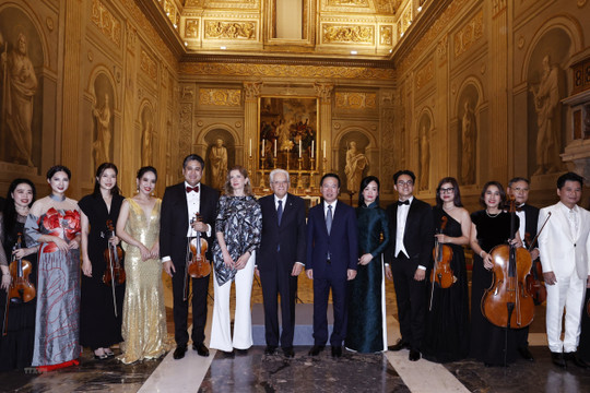 Chương trình hòa nhạc kỷ niệm 50 năm quan hệ ngoại giao Việt Nam - Italia