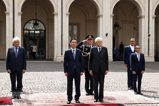 Tổng thống Italia chủ trì lễ tiễn chính thức Chủ tịch nước Võ Văn Thưởng và phu nhân