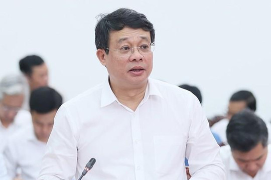 Kỷ luật Thứ trưởng Bộ Xây dựng Bùi Hồng Minh bằng hình thức cảnh cáo