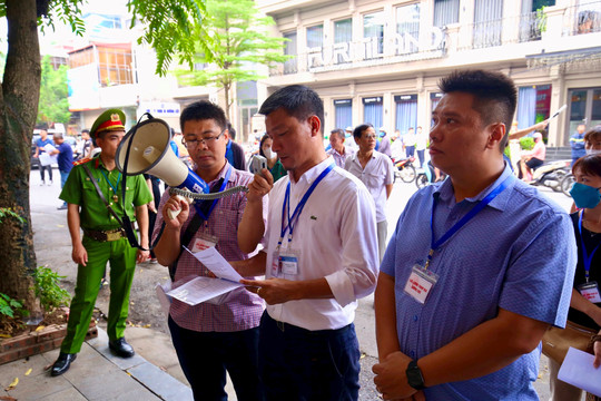 Cưỡng chế kiểm đếm 7 hộ dân trên địa bàn phường Cửa Nam, quận Hoàn Kiếm