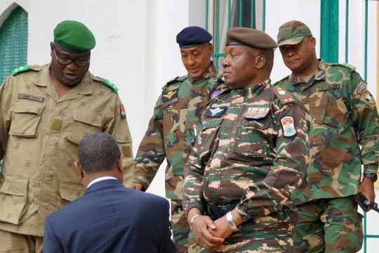 Chính quyền quân sự Niger kêu gọi người dân chống lại sự can thiệp của nước ngoài