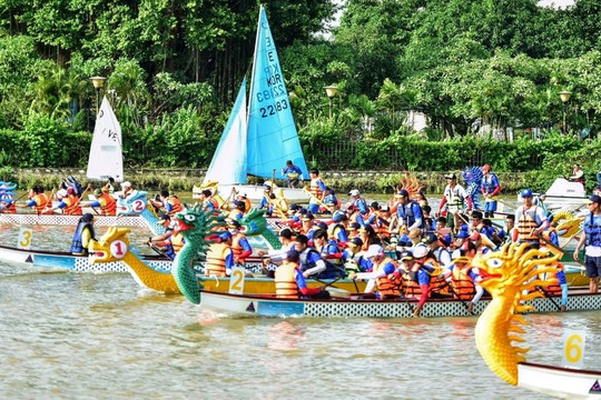 Khai mạc Lễ hội sông nước thành phố Hồ Chí Minh lần thứ nhất 