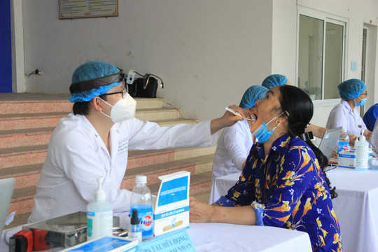 Hơn 160.000 người dân huyện Mê Linh được khám sức khỏe miễn phí