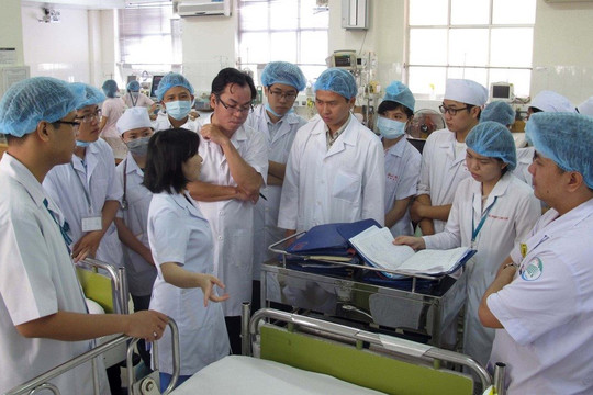 Thành phố Hồ Chí Minh: Số nhân viên y tế xin nghỉ việc đã giảm mạnh