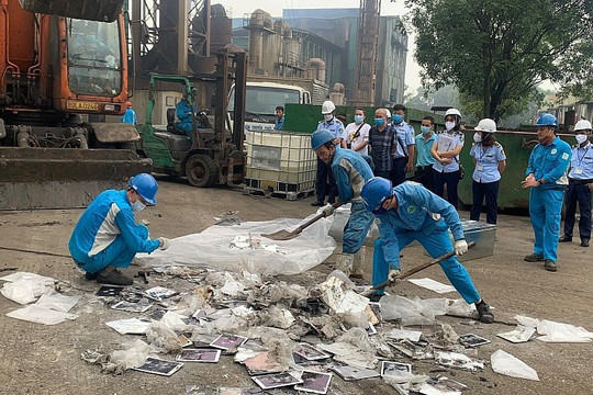 Quản lý thị trường Hà Nội: Tổ chức tiêu hủy 600kg hàng hóa vi phạm
