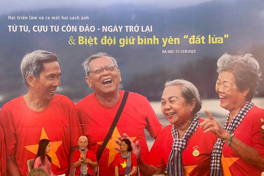 Chuyện cựu tù Côn Đảo và đội rà phá bom mìn qua ảnh Nguyễn Á