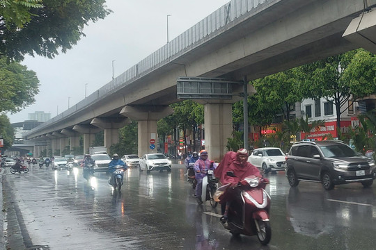 Cuối tuần này, Hà Nội mưa dông, thời tiết mát