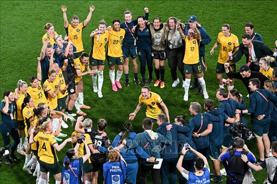 World Cup nữ 2023: Australia lần đầu vào bán kết sau loạt sút luân lưu nghẹt thở
