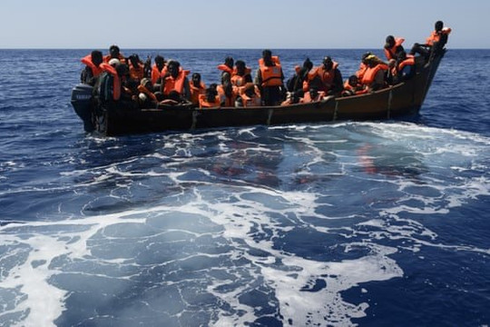 Hơn 2.000 người mất tích khi vượt Địa Trung Hải đến EU trong 7 tháng qua