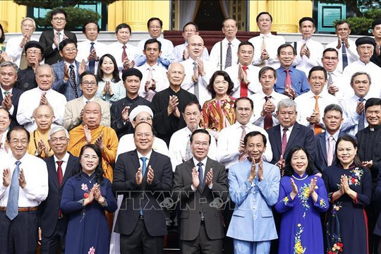 Chủ tịch nước tiếp đại biểu các tôn giáo, nhân sĩ, trí thức tiêu biểu thành phố Hồ Chí Minh