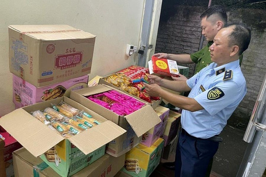 Quản lý thị trường Hà Nội ra quân kiểm soát chất lượng bánh trung thu