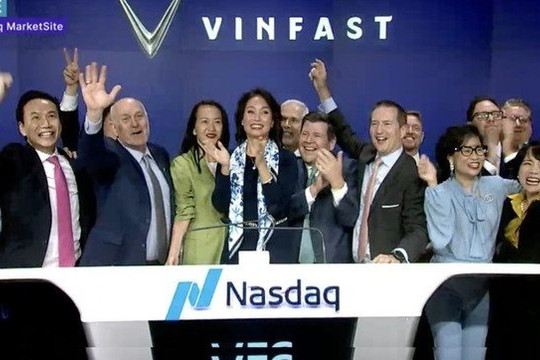 Cổ phiếu của VinFast tăng mạnh trong phiên giao dịch đầu tiên trên sàn chứng khoán Nasdaq