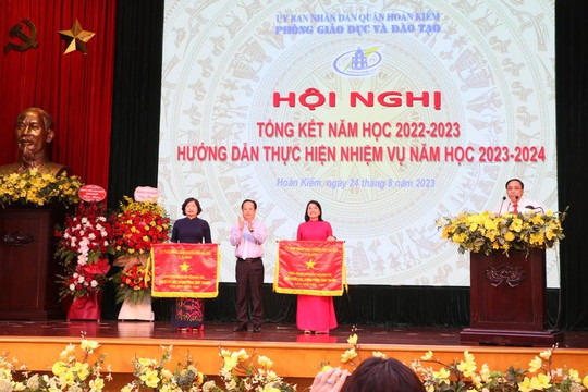 Học sinh quận Hoàn Kiếm đạt gần 700 giải thưởng trong các kỳ thi năm học 2022-2023
