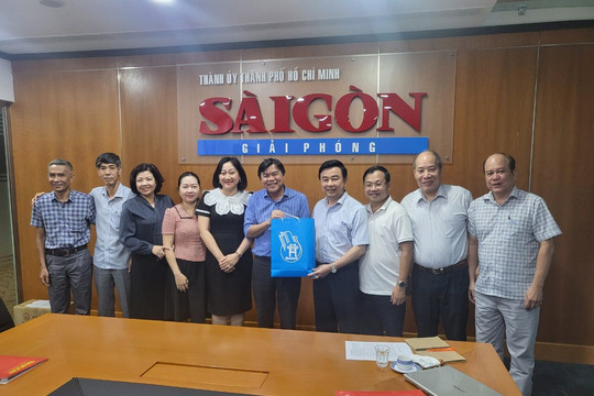 Đoàn công tác của Báo Hànộimới thăm và làm việc với Báo Sài Gòn Giải phóng