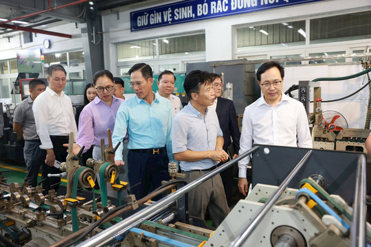 Samsung Việt Nam hỗ trợ 12 doanh nghiệp phát triển nhà máy thông minh