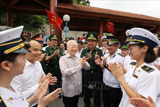 Tổng Bí thư Nguyễn Phú Trọng thăm Cửa khẩu quốc tế Hữu Nghị (Lạng Sơn)
