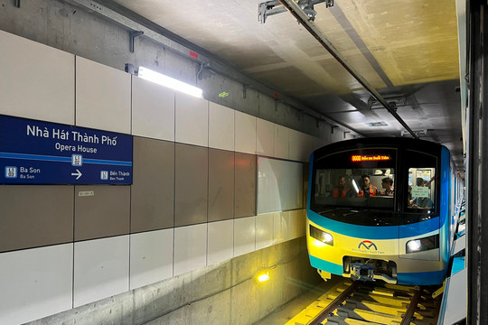 Lần đầu tiên, tàu metro số 1 chạy suốt tuyến Bến Thành - Suối Tiên
