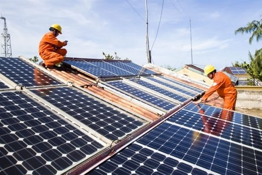 Khung giá điện mặt trời được dự thảo dựa trên cường độ bức xạ