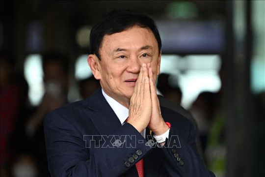 Hoàng gia Thái Lan ân xá cho cựu Thủ tướng Thaksin Shinawatra xuống còn 1 năm tù