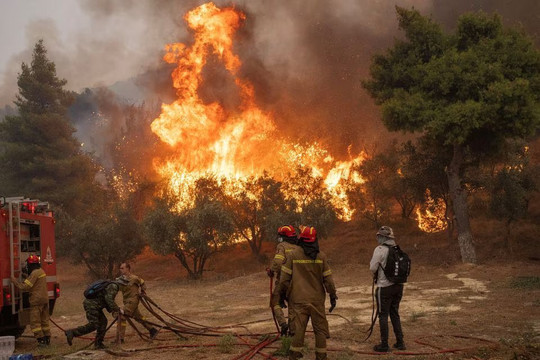 Cháy rừng tại Hy Lạp bước sang ngày thứ 14