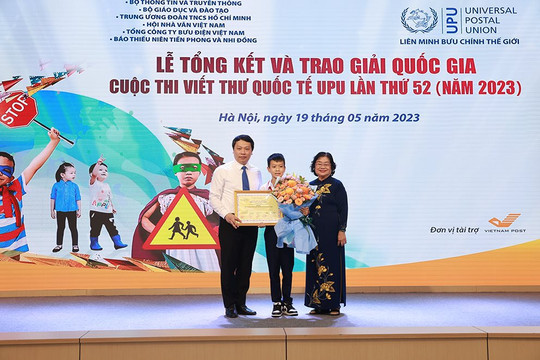 Học sinh Việt Nam giành giải Ba quốc tế UPU 2023