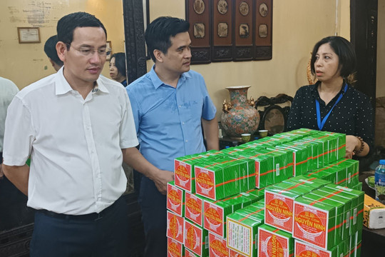 Quận Ba Đình: Kiểm tra an toàn thực phẩm cơ sở bánh cốm Nguyên Ninh