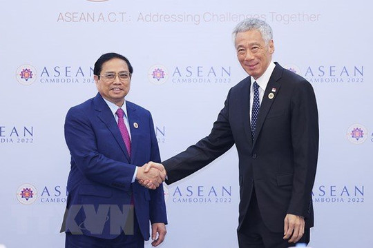 Thủ tướng Phạm Minh Chính gặp Thủ tướng Singapore và Tổng Thư ký Liên hợp quốc